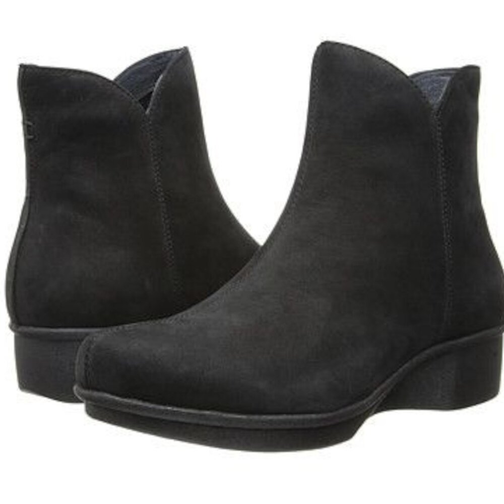 DANSKO Liza Black Nubuck Leather Low Wedge Ankle Boots‎ Zip